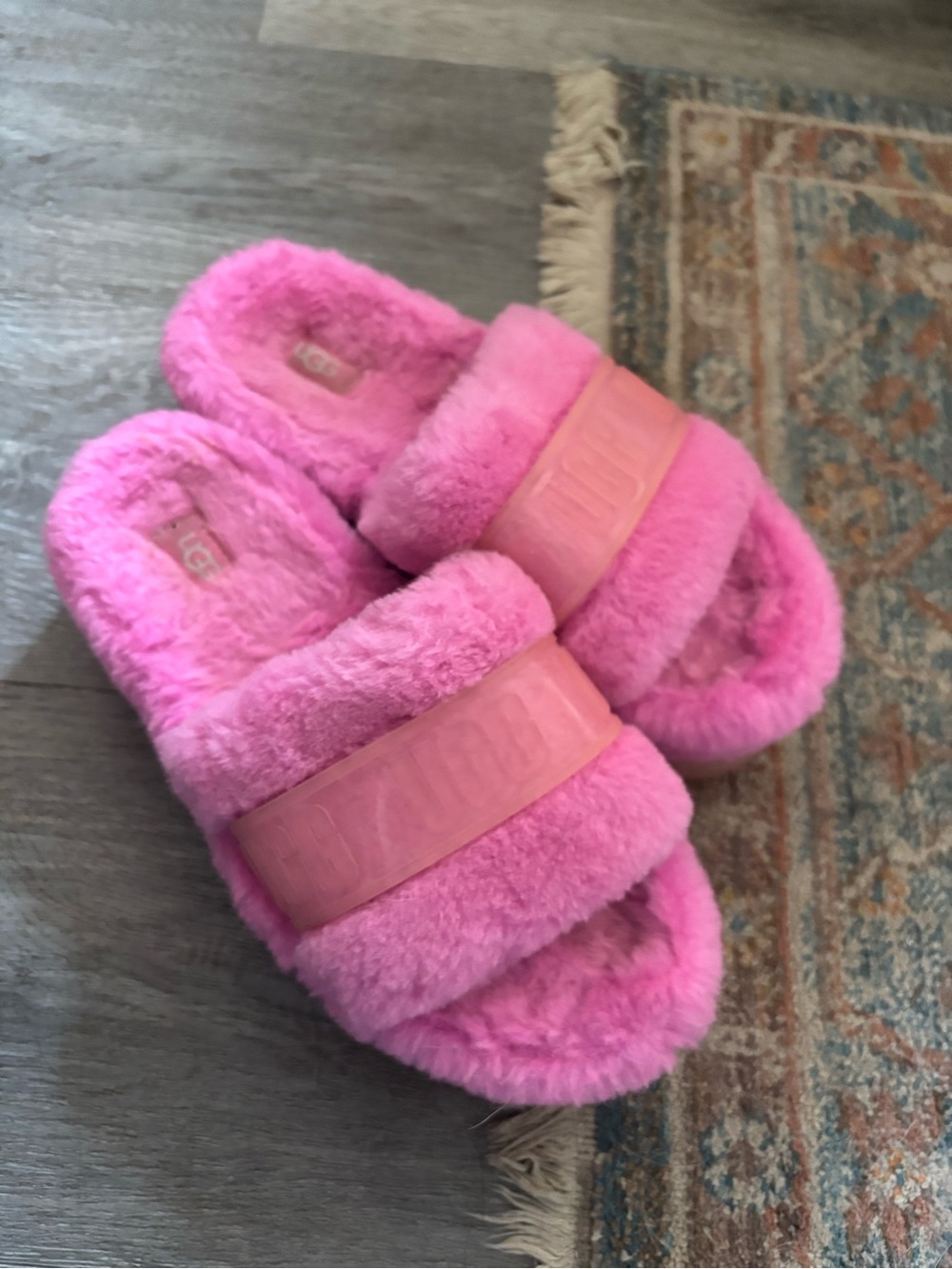 Ugg fluffita clear slide flatform sandala slippers